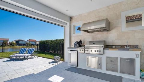 10481 ROYAL CYPRESS WAY