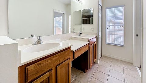 439 OLD FARM LN