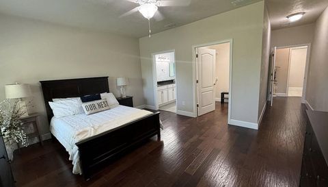 12604 NW 11th Pl