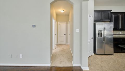 6531 Hunters Creek LN