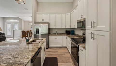 399 W MASSACHUSETTS ST