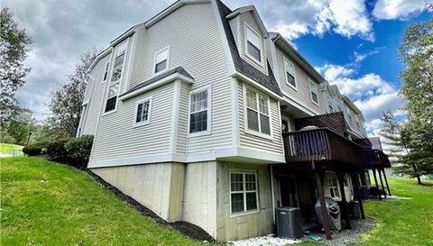 150 Delafield Ln
