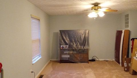 5888 Abernathy Ln