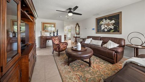 2100 S DAYTONA AVENUE