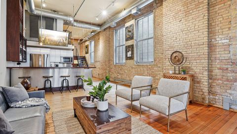 801 Washington Avenue N