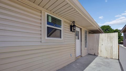 5050 Matilda St #225