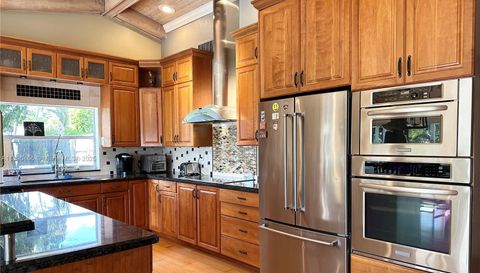 960 Bayberry Point Dr