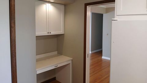 121 Mandel Ln