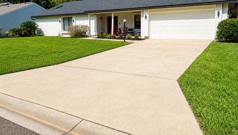 6350 Oak Meadow Bnd