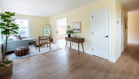 35 East Dr