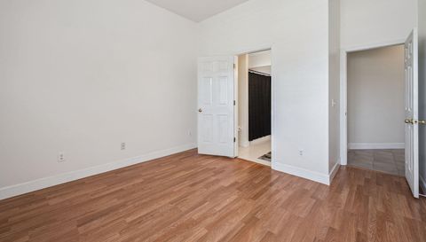 8072 Canyon Lake Cir