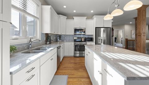 1121 Blackberry Shore Lane