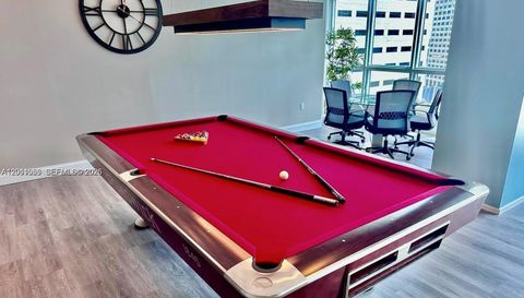 300 Biscayne Blvd