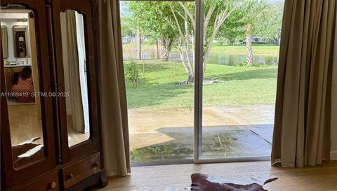 625 Whippoorwill Ter