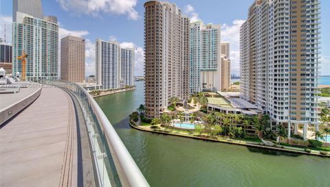 465 Brickell Ave