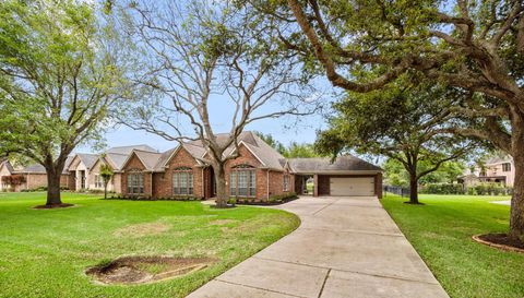 5210 Weston Dr