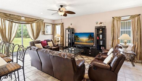 824 LAKE BISCAYNE WAY