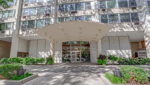 336 W Wellington Avenue