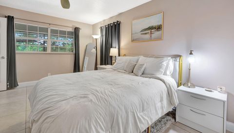 10249 N Military Trl