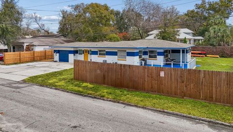 1102 E River Cove St