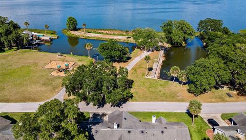 911 BEVERLY HARBORS DRIVE