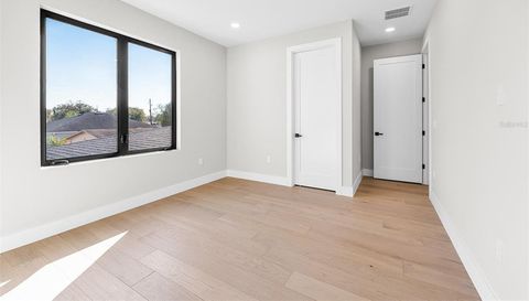 1326 W NEW HAMPSHIRE STREET