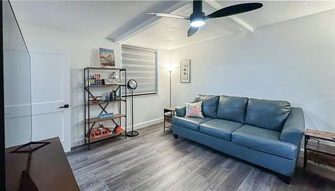 523 BAYPORT WAY