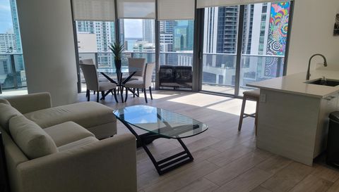 45 Sw 9th St