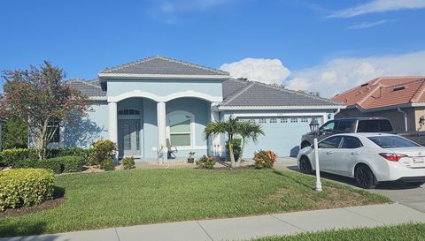 1884 Coconut Palm Cir