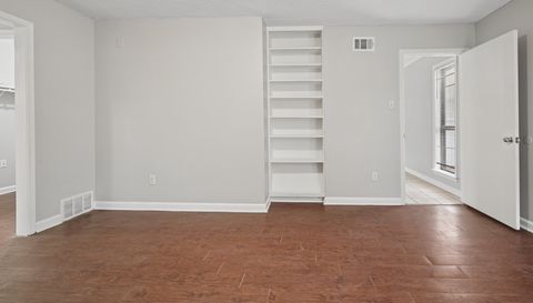 4328 W Hunters Glen St