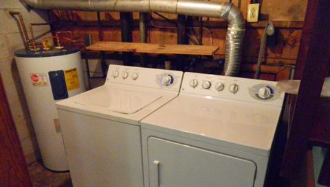 302 Mountain Gap Rd SE