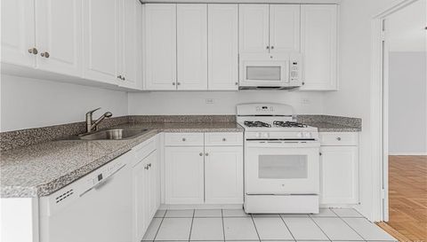 3333 Henry Hudson Pkwy