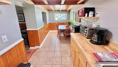 511 N OCEAN SHORE BOULEVARD