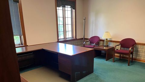 1028 W South Grand Avenue