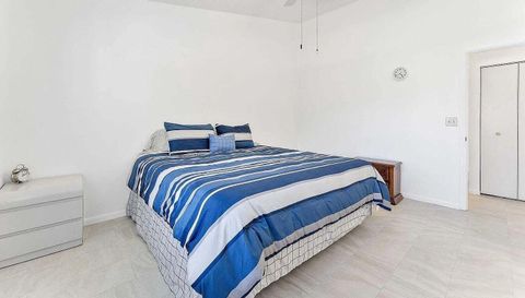 4575 Carambola Cir S