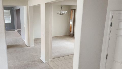253 Lilac Ln