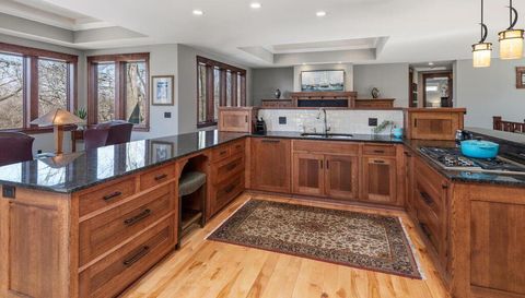 1912 Linner Woods Court