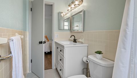 2257 World Pkwy Blvd W