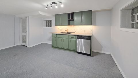 4743 S Keeler Avenue