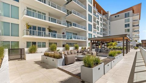 1020 SUNSET POINT ROAD