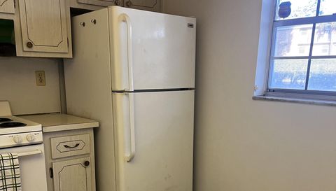 3250 NW 85th Ave APT 7