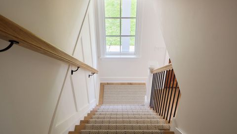 26 Bassett Ln