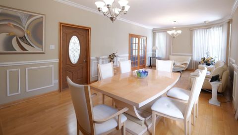 3256 N Elston Avenue