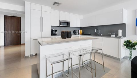 88 Sw 7th St