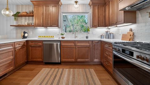 12080 Mountain Laurel Dr