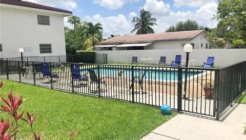 3250 NW 85th Ave APT 7