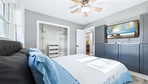 101 N MERCURY AVENUE