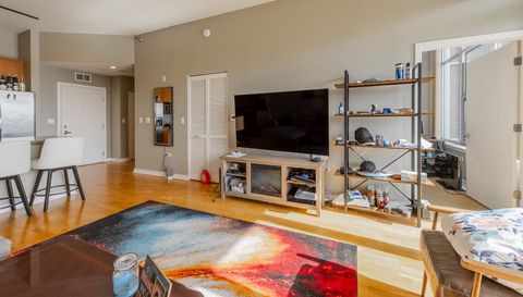 901 W Madison Street