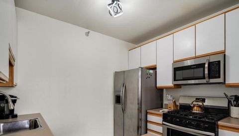 600 N Dearborn Street