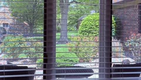 4335 W Hunters Ridge Ln